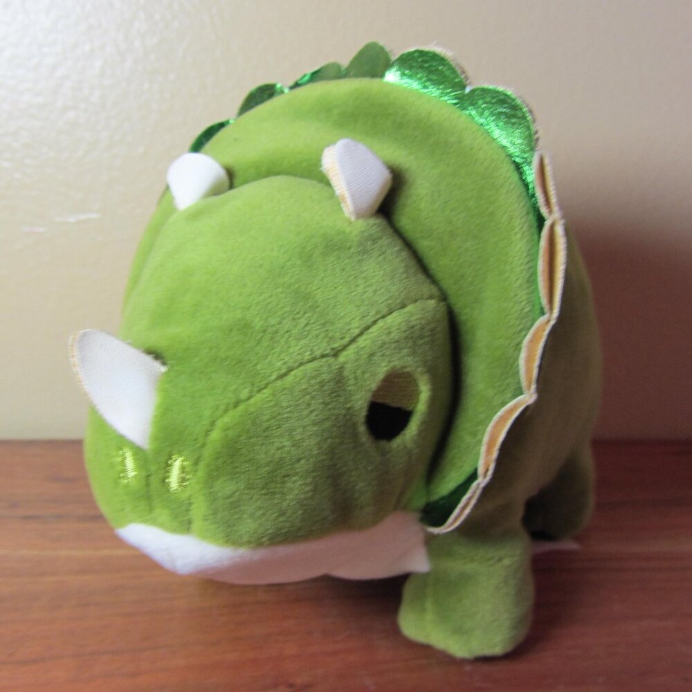 3 for $40 - plush cute Mochipuni 2020 green triceratops (T626)